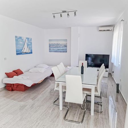 See Paradise Starigrad Paklenica Exterior photo